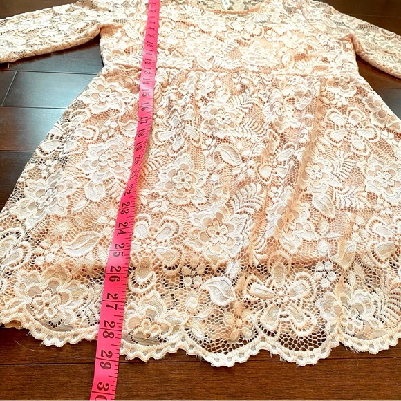 HELLO MIZ Lace Draped Empire Waist Maternity Top, Size Medium - Picture 14 of 14